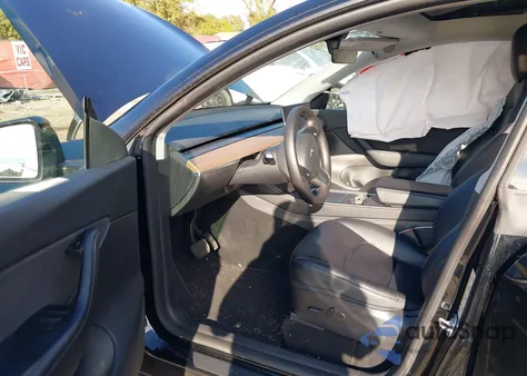 2022 Tesla Model Y Long Range Dual Motor All-Wheel Drive from USA, damaged, VIN 7SAYGDEE1NF450861